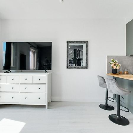 Targowa 10 London Studio Lägenhet Warszawa Exteriör bild